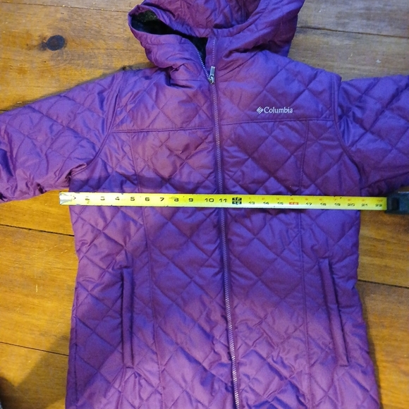Columbia Women’s Heavy Parka XLarge  Purple Hood  Faux Fur Lining. - Picture 9 of 9